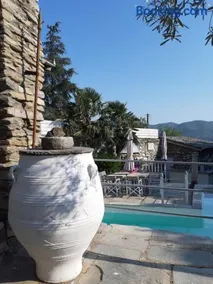 Alex's Guesthouse with a pool - Image 2
