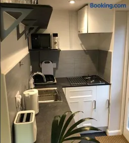 Agars Place, Datchet - Image 2