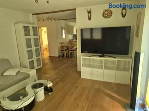 Apartment EG - Image 1
