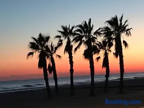 Apartamento CERCA PLAYA CON BALCON Y BBQ - Image 3