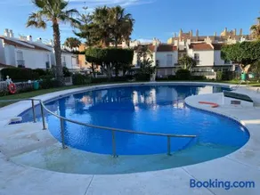 Malaga Chalet en Guadalmar - Image 2