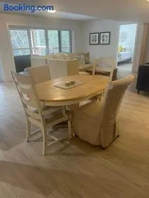 Treetop Suite - Image 1
