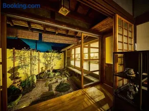 Tetsu-juro former Ogunis residence , Himeji Castles back parlor-like"400-year-old inn" - Image 2