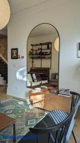 Stunning Victorian in Downtown - Image 4