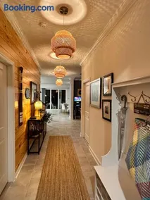 Harbor Island Beach Club - Image 1
