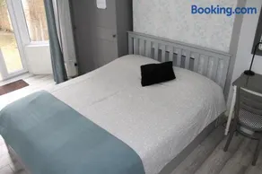 U-DIN HOMES - Image 4