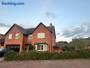 Lavender Manor - Image 2
