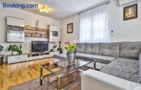 Lovely Home In Kastel - Image 2