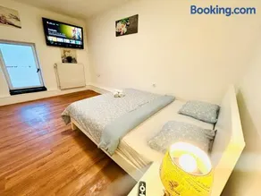 3 Bedrooms budget appartement - Image 3