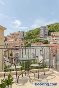 Magi-Family Rooftop Apartment Budva - Image 4