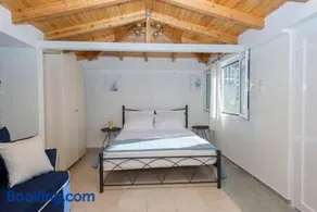 Villa Needa's - New Hope Poolside Studio - Image 3