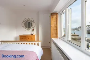 Oyster Catcher Cottage - Harbour Bowl, Sea Views - Image 2