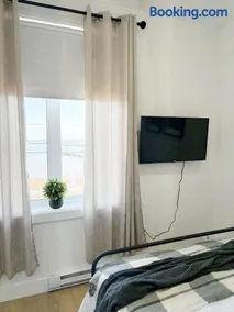 Panoramic Condo - Image 2