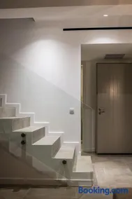 Makrikythera Luxury Sea House - Image 4