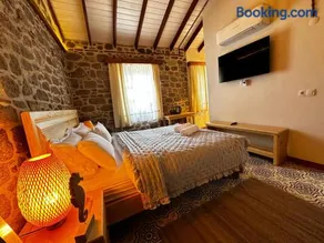 Rhea Guesthouse - Pergamon - Image 2