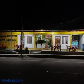 Pandit Ji Family Restaurant & Homestay - Image 1