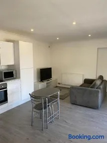 The Bungalow - Image 5