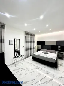 Oltremare Luxury Suites - Image 5