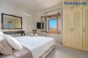 Secret Escape Villa - Image 1