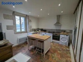 Gîte de charme en forêt: 4/6 pers, nature, détente, parking, animaux acceptés - Image 1