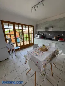 Listing, one bedroom MT Family - Image 3