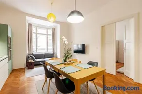 Live like a local family in Letna - Image 1
