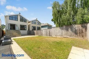 Shore House - Luxury Sandbanks Retreat - Image 5