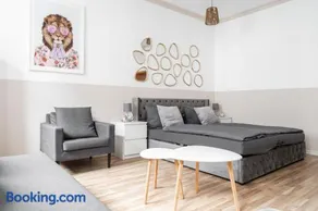 SchaeBu! 12 Ferienwohnung im Herzen von Cottbus - Image 1