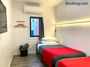 Modern GuestHouse Ironbound Newark with KITCHEN-FastTrainToNYC-OneStopToAirport - Image 1