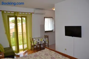 Salteria - Image 1