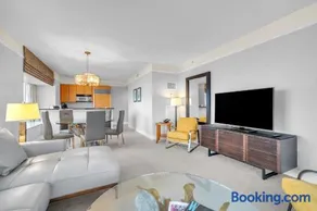 2 Bedroom OR King Studio Suites Four Seasons Hotel Miami Free Wi-Fi & Free Parking - Image 2