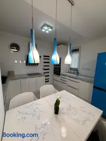 Belvárosi Luxus Apartman - Image 5