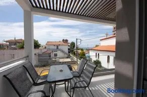 E&S Balaska Apartments - Image 2