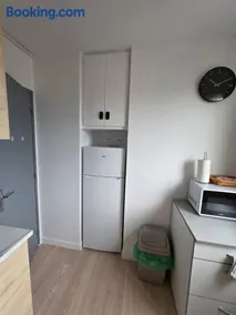 Cozy studio, 5 min from Cosne train station, 3rd floor - Image 3