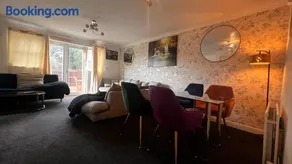 Exotic Maidstone Home - Image 4