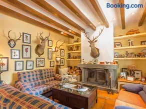 Villa in Priego with pool near Sierras Subbéticas - Image 3
