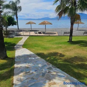 Evia Palm Beach Villa - Image 1