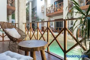 Lagoon Boutique Hotel - Luxury Chaman experience - Image 2