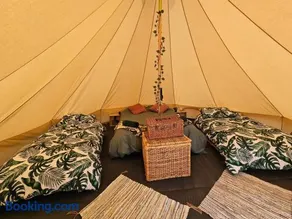 Readers Field Glamping - Image 2
