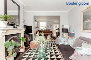 Windsor Road Retreat - Image 5