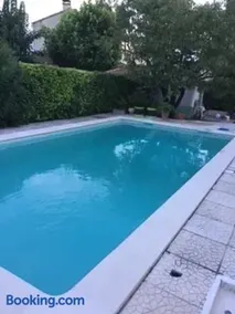 Villa con barbecue, piscina e giardino | Vista sul giardino - Image 1