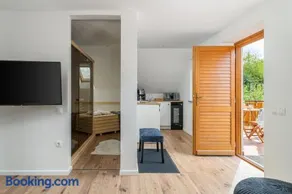 Kapocs Apartmanház - Image 5