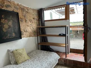Chateau Fitou 2 Bedroom Apartment - Image 3