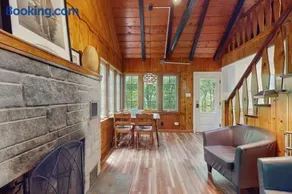 Hillside Cottage - Image 4