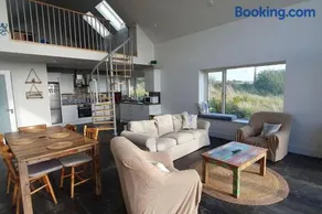 Wild Atlantic Seaside Cottage - Image 3