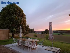 Gîte familial 10 pers jardin et piscine - Image 2