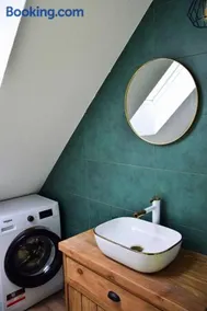 Pastelowy Domek z balią elektryczną z jacuzzi - Image 2