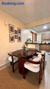 Midtown LakeView 2BR House with Heated pool, Netflix, 24Hr security & reception -Shawmut Nakuru - Image 1