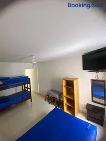 Sala-living/ 1 quadra da praia - Image 1