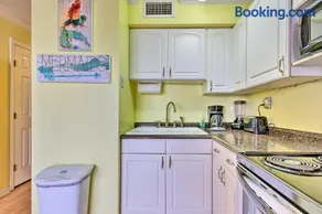 Corpus Christi Beachfront Condo w/ Pool Access! - Image 5